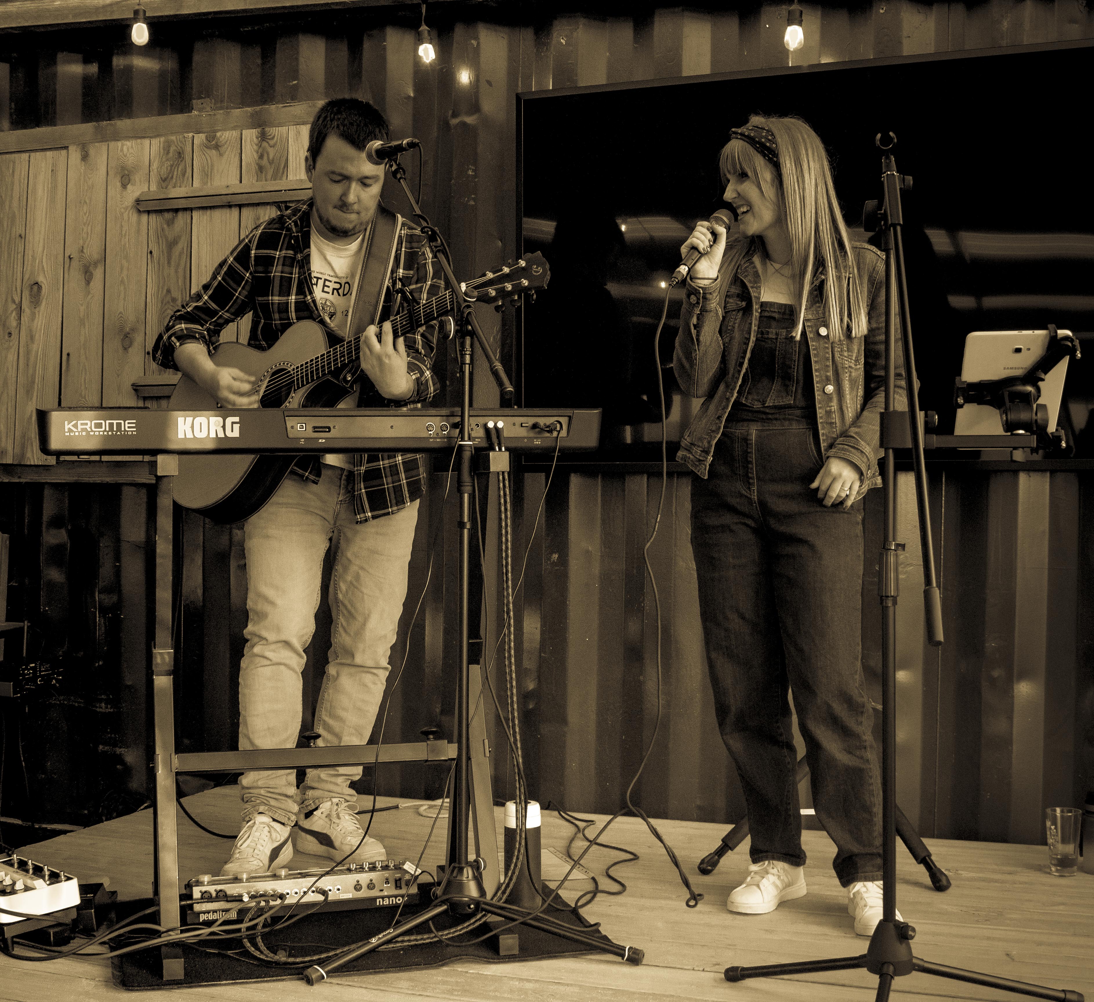 concert live du groupe Symbiose sur scène